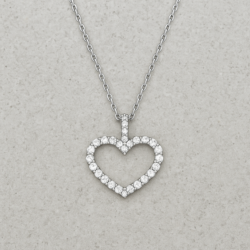 MIRA DIAMOND HEART PENDANT