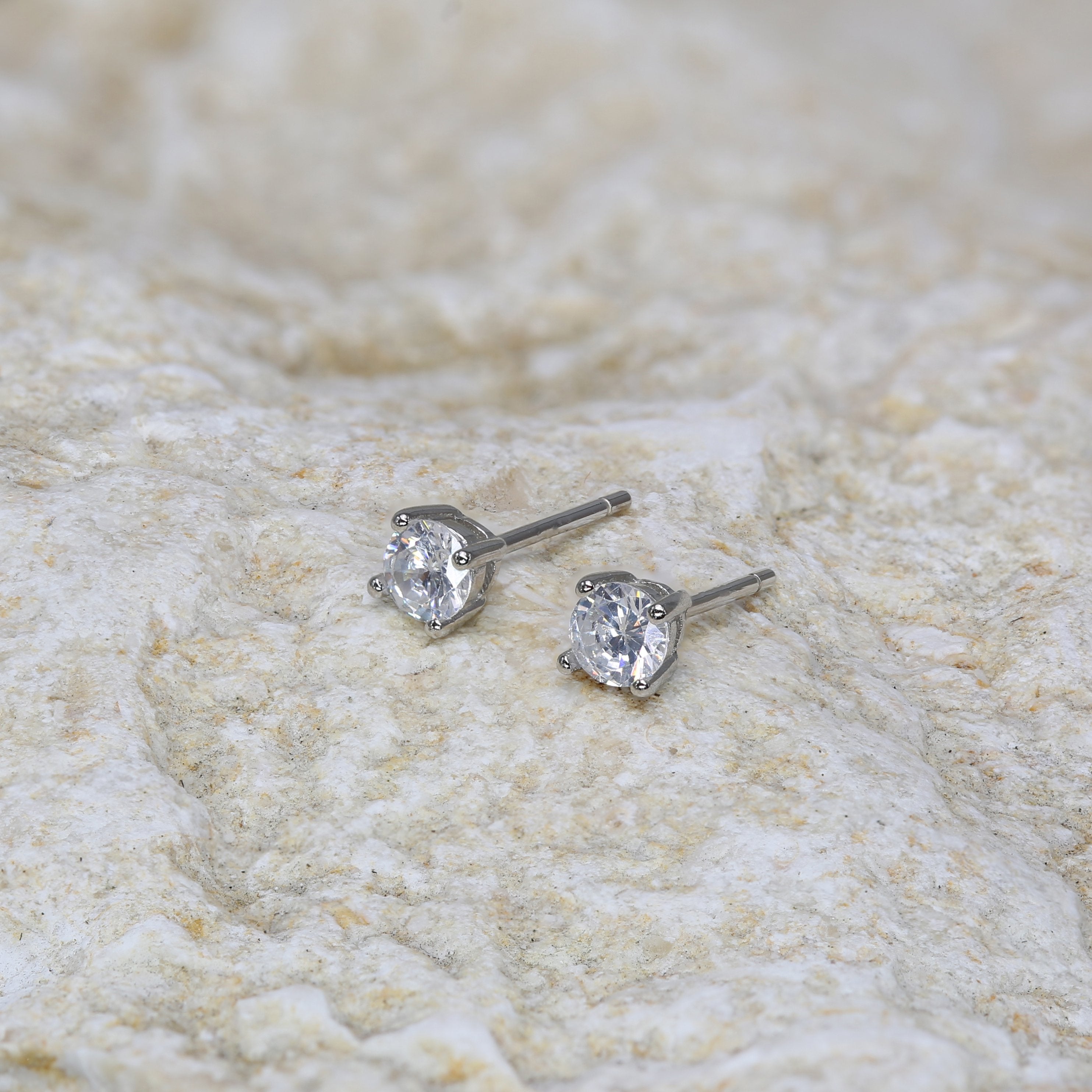 18k Classic Diamond Stud Earrings 0.20ct to 0.40ct 18k Gold • White Gold • Bridal • Diamond • Diamond Studs